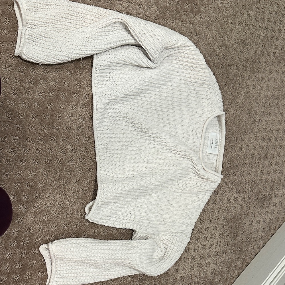 Zara Cozy White Knit Sweater